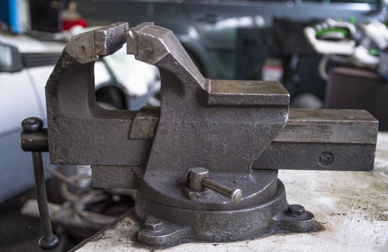 ferronnier-CANTARON-min_vise-5314060